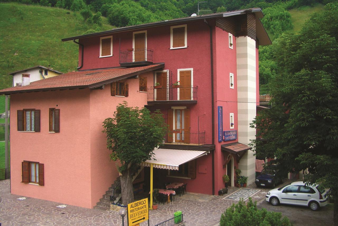 Albergo Belvedere コッリオ エクステリア 写真