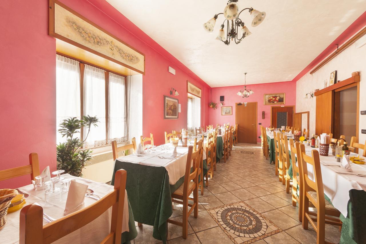 Albergo Belvedere コッリオ エクステリア 写真